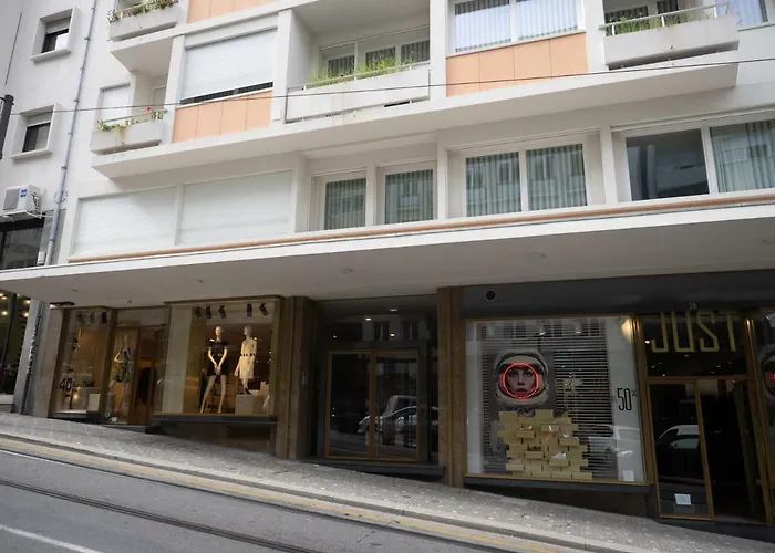 Unique Penthouse Near Livaria Lello - 40m2 Terrace And Free Parking 公寓