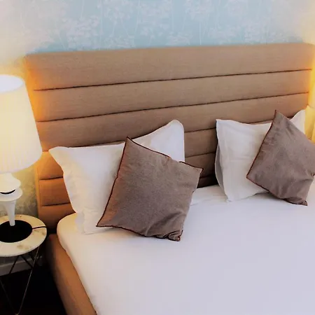 Unique Penthouse Near Livaria Lello - 40m2 Terrace And Free Parking Lägenhet Oporto