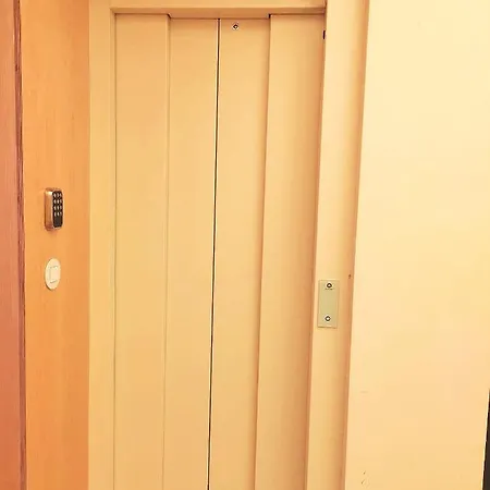 Unique Penthouse Near Livaria Lello - 40m2 Terrace And Free Parking