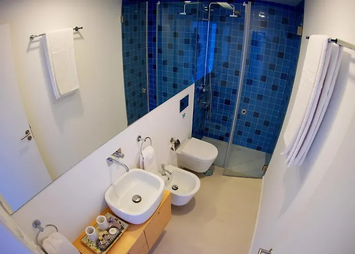 Unique Penthouse Near Livaria Lello - 40m2 Terrace And Free Parking * Porto