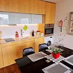 Unique Penthouse Near Livaria Lello - 40m2 Terrace And Free Parking