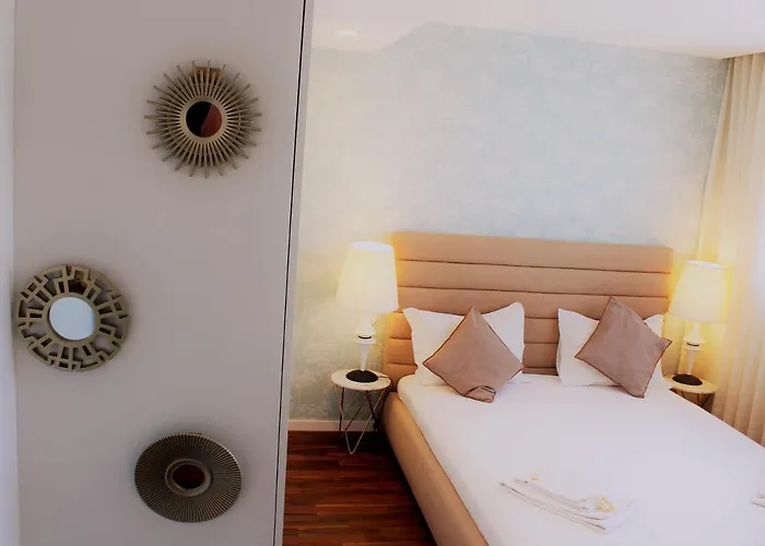 Unique Penthouse Near Livaria Lello - 40m2 Terrace And Free Parking *